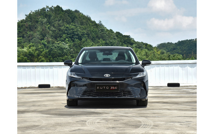 Новая Toyota Camry Hybrid 2.0 HG Premium Edition